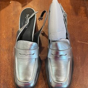 Seychelles Metallic Silver Pumps
